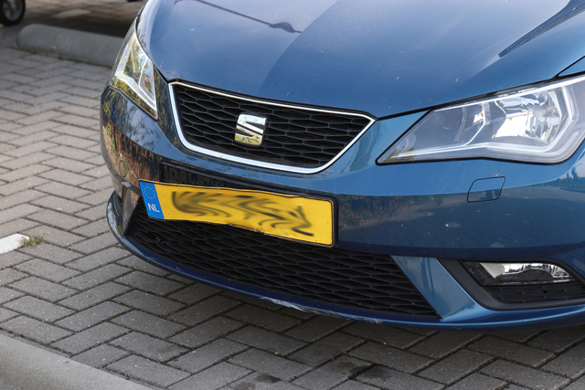 Scooterrijder raakt gewond bij botsing met auto aan de Prof. Asserweg Waalwijk