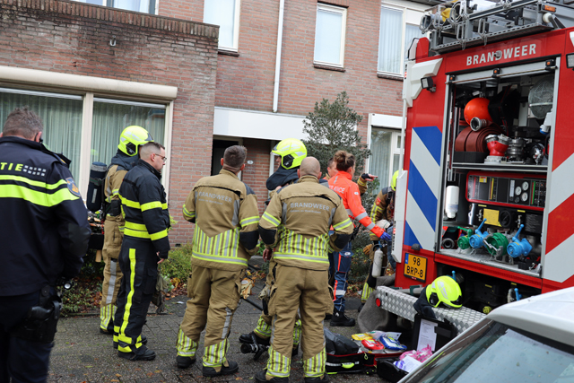 Vrouw raakt gewond bij woningbrand aan de Amstel Waalwijk