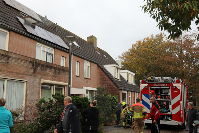 Vrouw raakt gewond bij woningbrand aan de Amstel Waalwijk