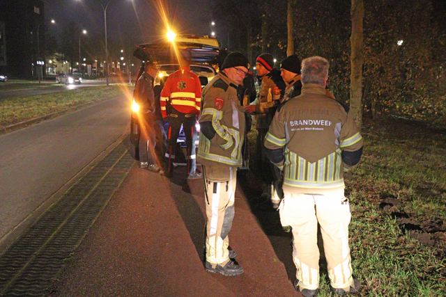 Omstander redt kind dat vast zit tussen spaken van fiets aan de Noorder-Allee Waalwijk