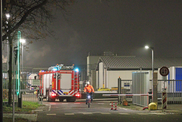 Brand in kantoorpand van Covestro aan de Sluisweg Waalwijk
