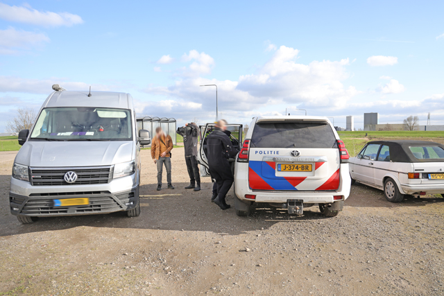 Politie vindt lichaam in Bergsche Maas Waalwijk