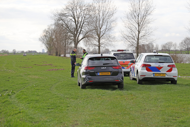 Politie vindt lichaam in Bergsche Maas Waalwijk