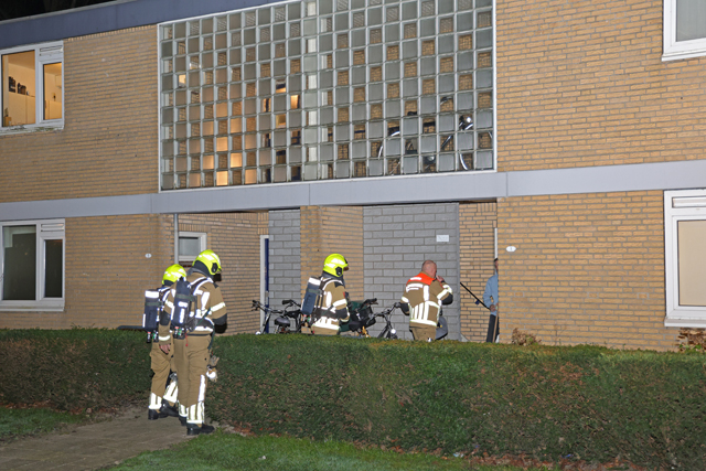 Brandweer rukt met spoed uit voor een gaslucht aan de Ir. Lelystraat Waalwijk