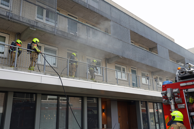 Pannetje op het vuur zorgt voor veel rookontwikkeling in woning aan de Irenestraat Waalwijk