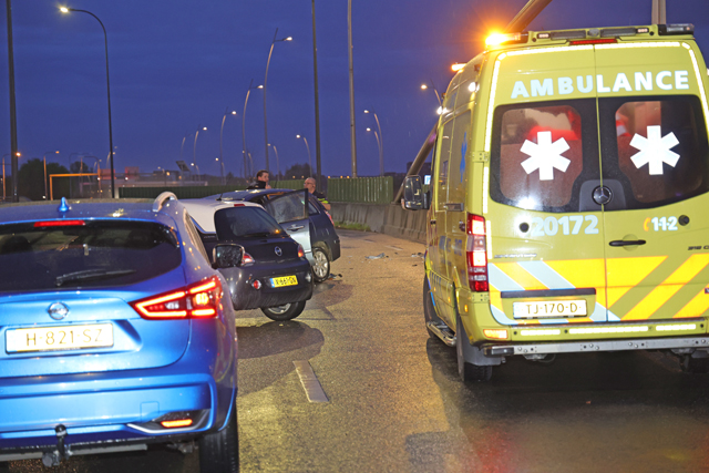 Bestuurder raakt gewond bij eenzijdig ongeval aan de Taxandriaweg-West Waalwijk