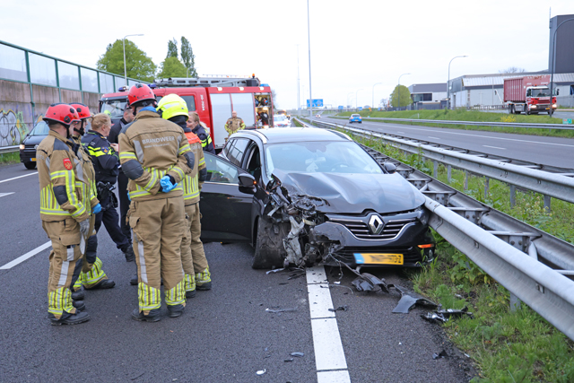 Flink ongeval op de A59 (Maasroute) Waalwijk
