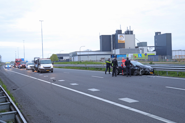 Flink ongeval op de A59 (Maasroute) Waalwijk
