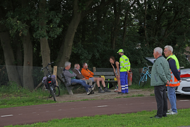 Brommobiel en fietser botsen tegen elkaar aan op de Drunenseweg Waalwijk