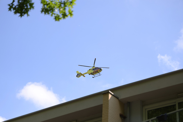 Politie treft zwaargewonde man aan in trappenhuis aan de Teisterbandtlaan Waalwijk