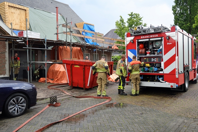 Kelder van woning staat blank aan de Abraham Bloemaertstraat Waalwijk