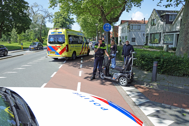 Automobilist gaat ervandoor na aanrijding met fietser aan de Burg. van der Klokkenlaan Waalwijk