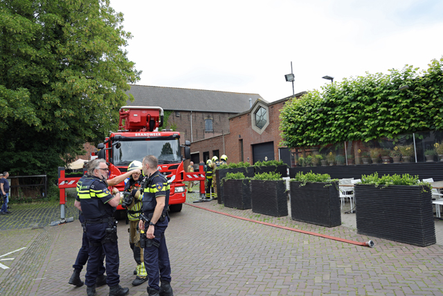 Bankstel in brand binnenin pand aan de Gedempte Haven Waalwijk
