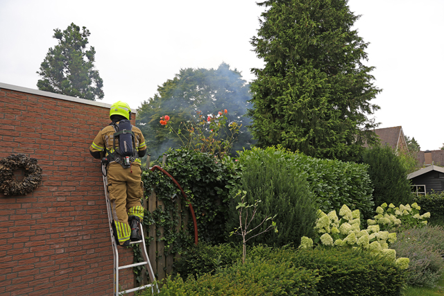 Brand in tuinhuisje aan de Zeelandstraat Waalwijk