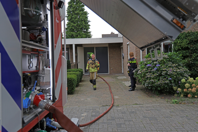 Brand in tuinhuisje aan de Zeelandstraat Waalwijk