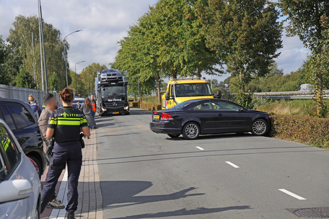 Vrouw raakt gewond bij ongeval op de Taxandriaweg Waalwijk