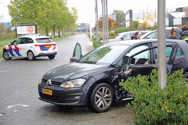 Man raakt gewond bij aanrijding aan de Prof. Lorentzweg Waalwijk