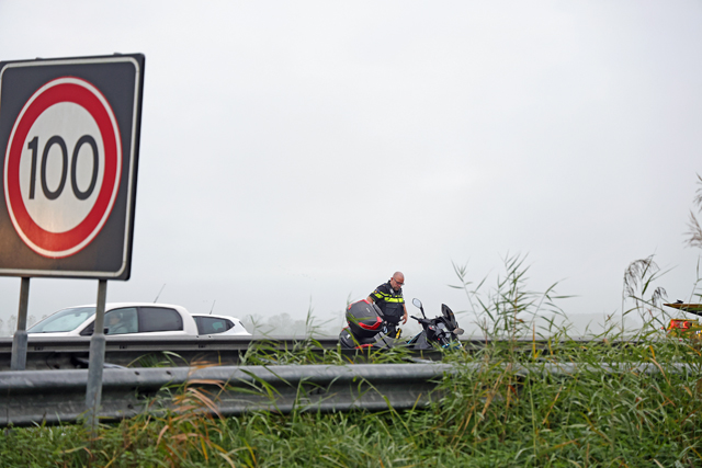 Motorrijder raakt gewond op de A59 (Maasroute) Waalwijk