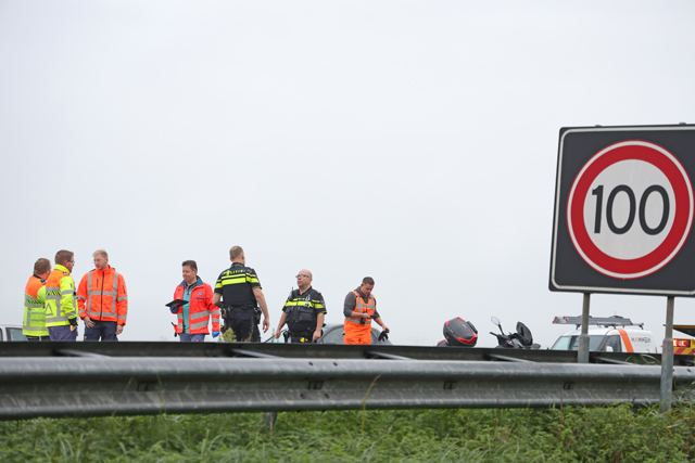 Motorrijder raakt gewond op de A59 (Maasroute) Waalwijk