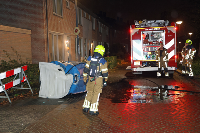 Dixi toilet in brand midden in woonwijk aan de Edouard Lalostraat Waalwijk