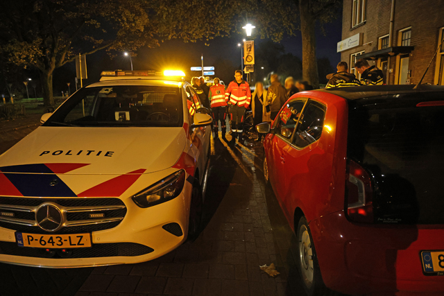 Kind raakt lichtgewond bij botsing met auto aan de Meester van Coothstraat Waalwijk