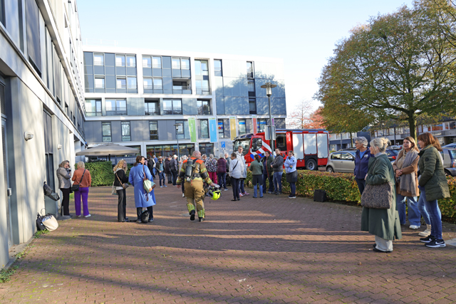 Wooncomplex ontruimd door vreemde lucht aan de BaLaDe Waalwijk