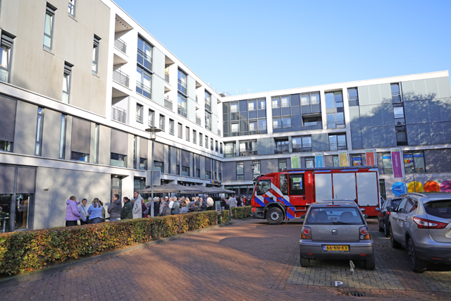 Wooncomplex ontruimd door vreemde lucht aan de BaLaDe Waalwijk