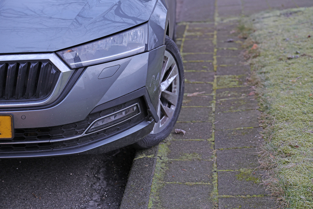 Meisje op fiets raakt gewond bij botsing met auto aan de Frans Halslaan Waalwijk