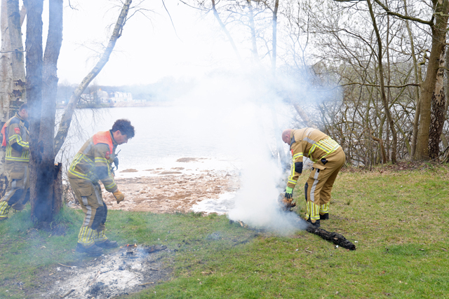 Brandweer rukt uit voor een buitenbrand in bossen aan de Drunenseweg Waalwijk