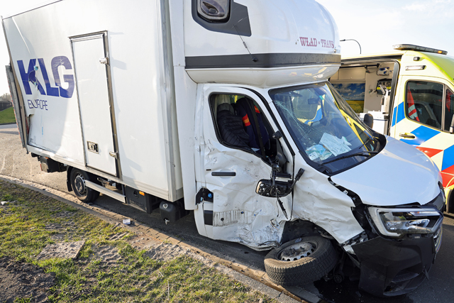 Ernstig ongeval op kruising aan de Weteringweg Waalwijk