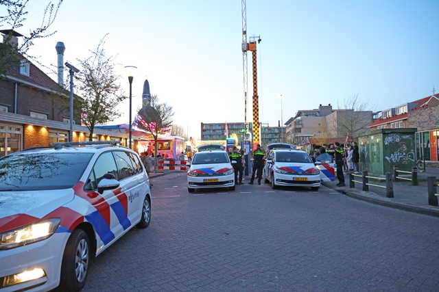 Update: Man (19) met messen aangehouden op kermis Unnaplein in Waalwijk