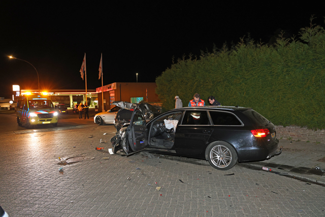 Ravage na ongeval aan de Laageindse Stoep Waalwijk