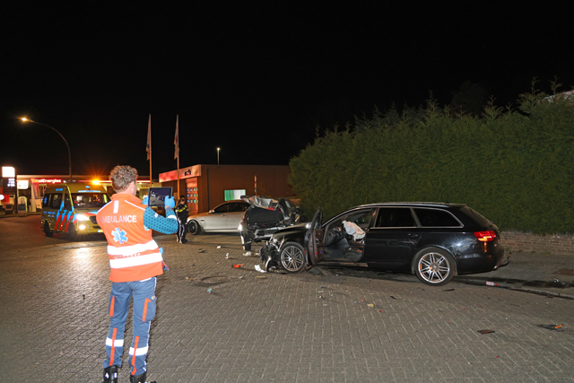 Ravage na ongeval aan de Laageindse Stoep Waalwijk