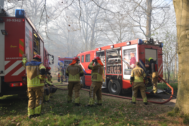 Zeer grote brand in bossen Loonse en Drunense Duinen Waalwijk - Drunen