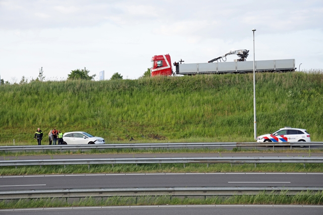 Schade aan voertuig door ongeval op de A59 (Maasroute) Waalwijk