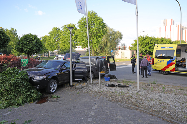 Ravage op kruising aan de Sluisweg Waalwijk