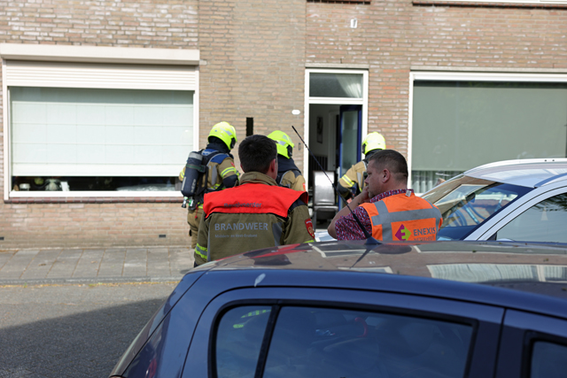 Gaslek aan Prof. Treubstraat zorgt voor inzet brandweer en Enexis