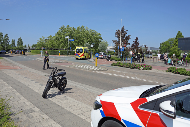Twee gewonden bij aanrijding tussen motorrijder en fatbiker in Waalwijk