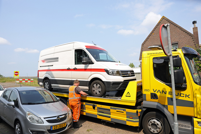 Bestelbus in beslag genomen na ANPR-hit op de A59 bij Waalwijk