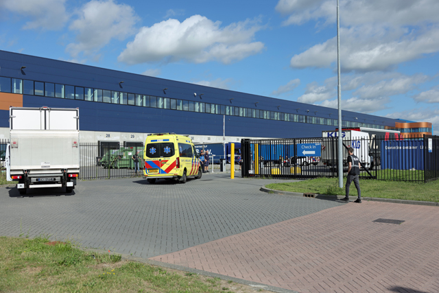 Zwaargewonde bij ernstig ongeval transportbedrijf in Waalwijk