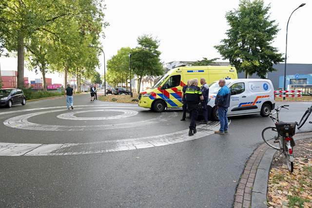 Fietsster gewond na aanrijding met auto in Waalwijk
