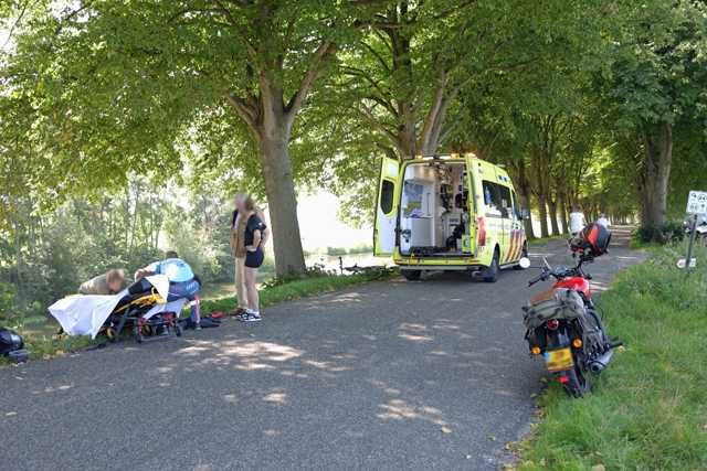 Motorongeval op Heusdenseweg in Waalwijk – tractor rijdt door