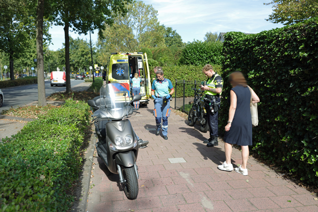 Twee gewonden bij aanrijding tussen snorscooter en fatbike in Waalwijk