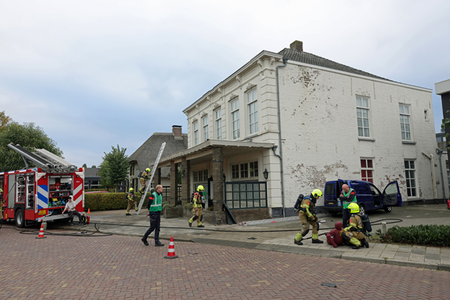 Brandweer Waalwijk organiseert realistische vaardigheidsdag: ‘Alles moet kloppen alsof het echt is’
