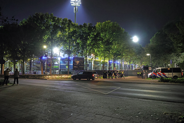 Grote politie-inzet bij wedstrijd RKC Waalwijk - Willem II: avond verloopt rustig