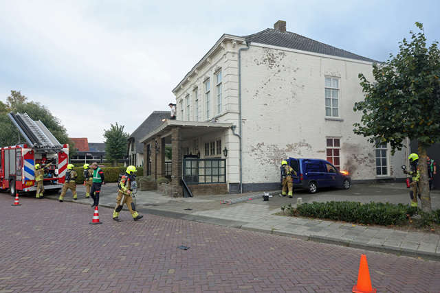 Brandweer Waalwijk organiseert realistische vaardigheidsdag: ‘Alles moet kloppen alsof het echt is’