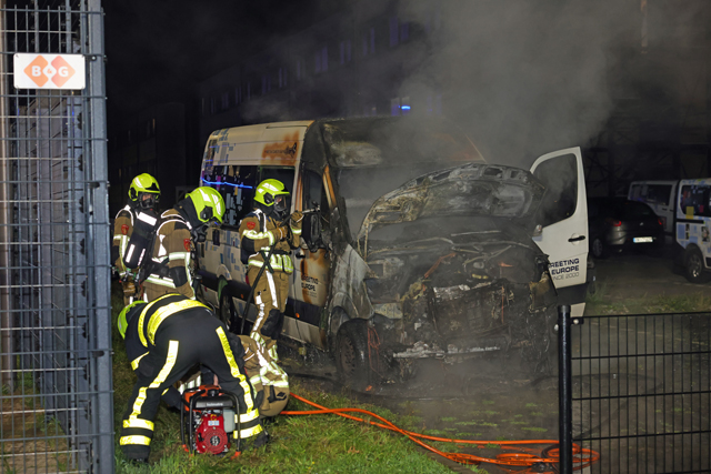 Man aangehouden na brandstichting bij bestelbus van OTTO Work Force in Waalwijk