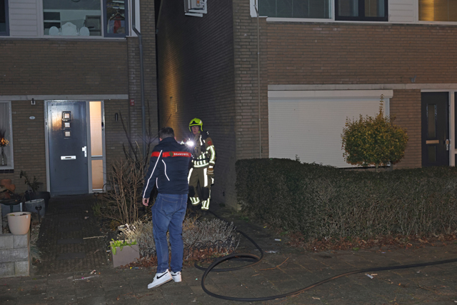 Grote schade door felle schuurbrand aan het Max Regerpark Waalwijk