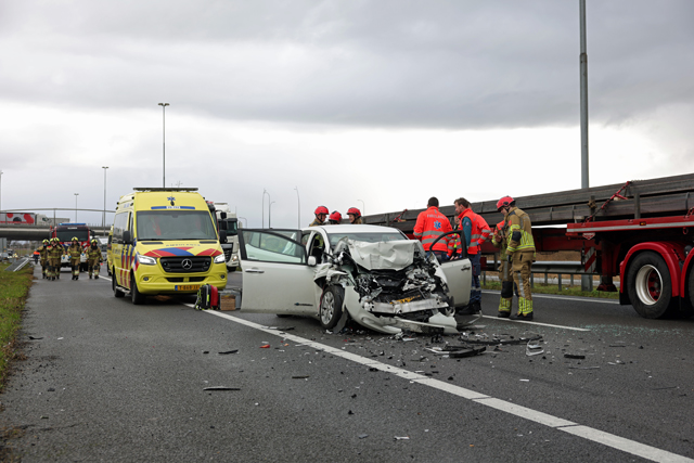 Ravage op A59 bij Waalwijk na ernstig ongeval