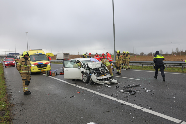 Ravage op A59 bij Waalwijk na ernstig ongeval